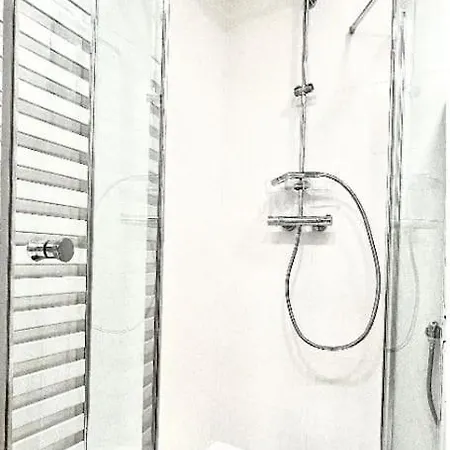 New 2 Bedrooms In Center - 9b Luksemburg