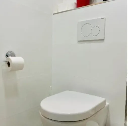 Apartmán New 2 Bedrooms In Center - 9b